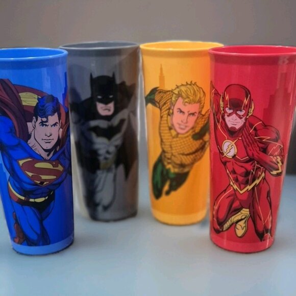 Tupperware Super Hero Tumbler 16oz. Cups Flash Superman Batman Green Lantern - Picture 2 of 7